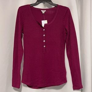 Brand New Guess Long Sleeve Button Up Top Dark Magenta Size Small